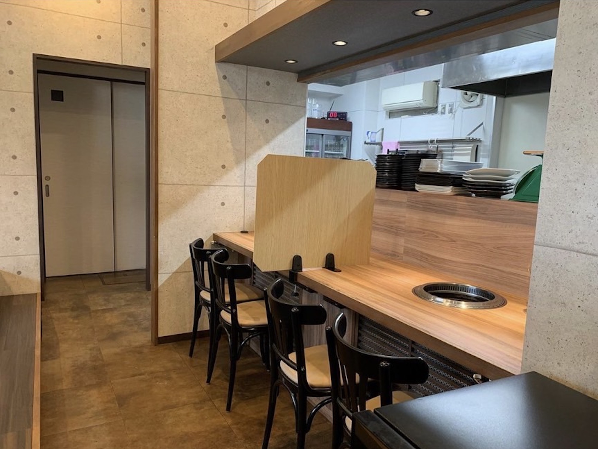 おひとり様歓迎！気軽に立ち寄れるカウンター席。